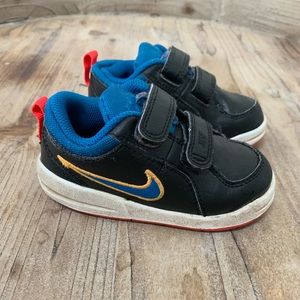 Boys Nike tennis shoe